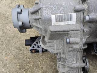 раздаточная коробка Alfa Romeo 2017, 2.0 л., бензин, АКПП, серый, полный привод, 552797030