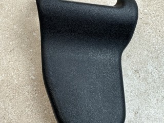 Крышка салазок сидения Infiniti G 4 поколение [рестайлинг] 2013, 3.7 л., VQ37VHR, бензин, АКПП, черный, кабриолет, задний привод, 185Z0-A2300