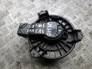 моторчик печки Suzuki Swift 3 поколение 2005, 1.3 л., бензин, МКПП, хетчбэк 5 дв.