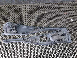 дождевик Dacia Sandero 1 поколение 2009, 1.4 л., бензин, МКПП, хетчбэк 5 дв., 8200825457, 8200294316