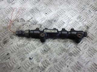 топливная рампа Peugeot 307 1 поколение 2004, 2.0 л., дизель, 9658227880
