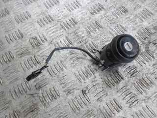 кнопка открытия багажника Audi A6 4A/C4 1996, универсал
