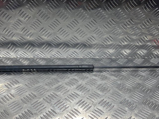 амортизатор капота Volkswagen Passat B6 2006, 1.9 л., BXE, дизель, МКПП, серебро, седан