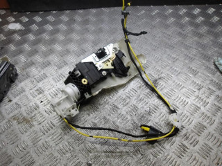 замок двери передней левой Mercedes-Benz S-Класс W220 2001, 3.2 л., бензин, АКПП, седан, 2207205735