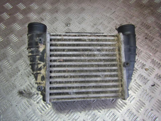 интеркулер Audi A4 B7 2007, 2.0 л., бензин, МКПП, универсал, 8E0145806M