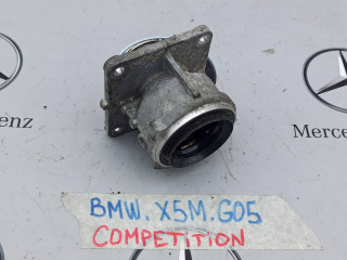 кронштейн полуоси BMW X5 M F95 2021, 4.4 л., бензин, полный привод, 8699442