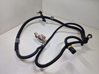 плюсовой провод аккумулятора Mercedes-Benz E-Класс W212/S212/C207/A207 2012, 2.2 л., дизель, A2124405413