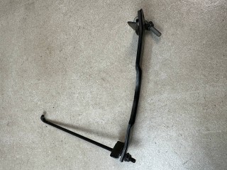 крепление аккумулятора Infiniti G 4 поколение [рестайлинг] 2013, 3.7 л., VQ37VHR, бензин, АКПП, черный, кабриолет, задний привод, 24420AL510