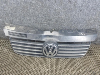 решетка радиатора Volkswagen Transporter T5 2007, 2.5 л., дизель, МКПП, микроавтобус, 7H0807101