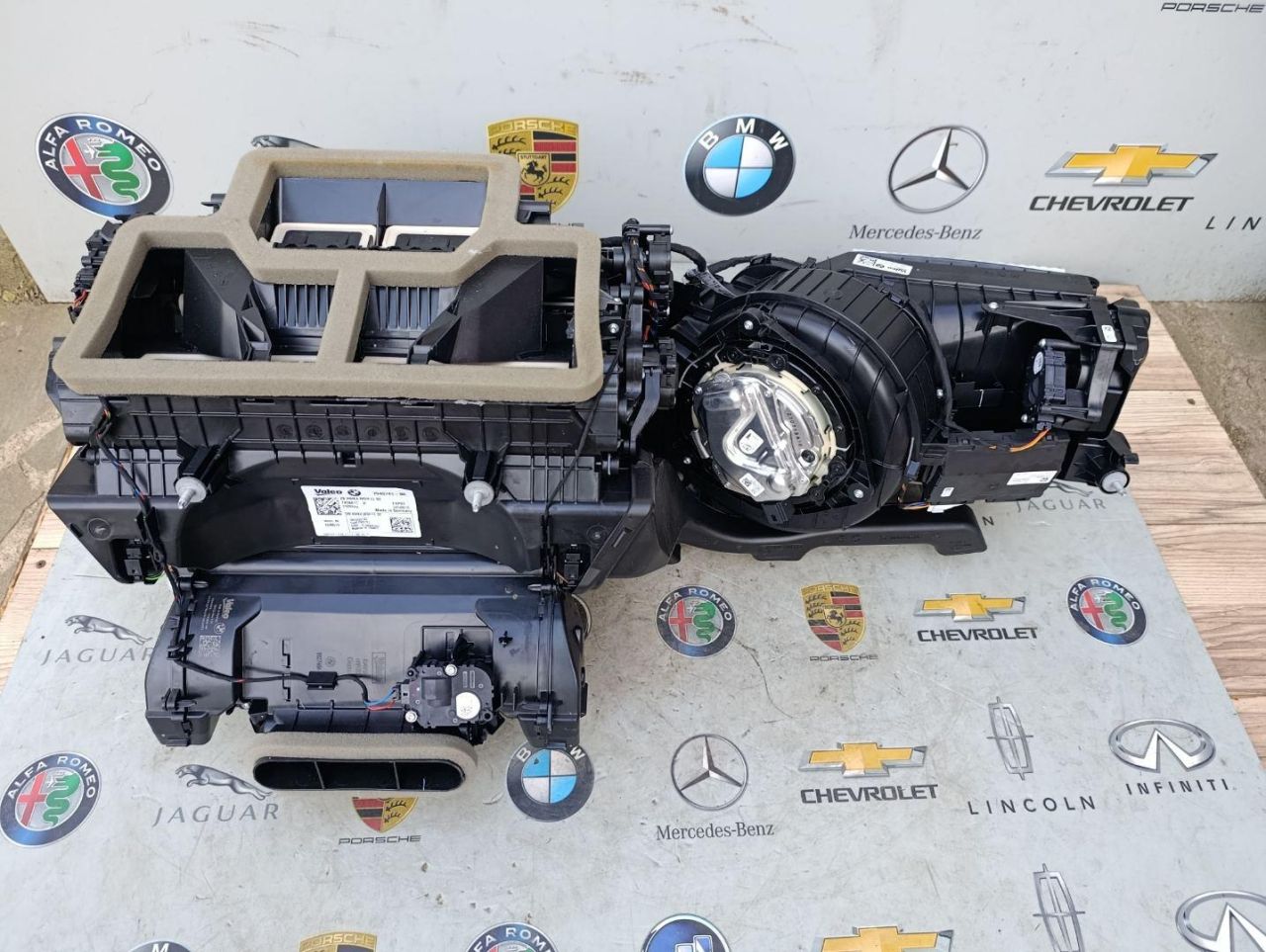 отопитель в сборе (печка) BMW 4 серия G22/G23 2022, 3.0 л., бензин, c4f, кабриолет, полный привод, 7949741 - фото №1