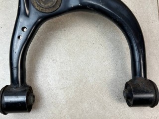 рычаг передний левый Toyota 2022, 2.8 л., 1GD-FTV, дизель, АКПП, красный, пикап, полный привод, правый руль, 486300K040