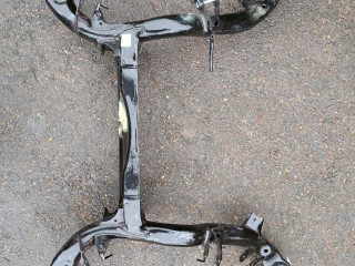 балка подвески задняя Audi A6 C8 2022, 2.0 л., бензин, 4K0505235AJ