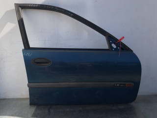 дверь передняя правая Renault Laguna 1 поколение 1998, 1.6 л., K4M 616, бензин, 5МКПП, универсал