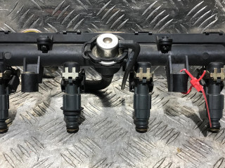 форсунка Volkswagen Golf 4 поколение 2000, 1.4 л., бензин, МКПП, хетчбэк 5 дв., 030906031J, 0280155919