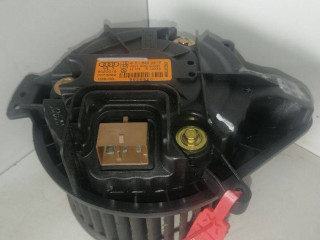 моторчик печки Audi A4 B7 2006, 2.0 л., BPW, дизель, 6МКПП, универсал
