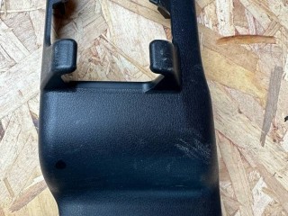 Крышка салазок сидения Lexus RX 4 поколение [рестайлинг] 2020, 3.5 л., гибрид, вариатор, красный, полный привод, правый руль, 72157-48110