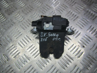 замок багажника Skoda Fabia 2 поколение (5J) 2009, 5J0827501B