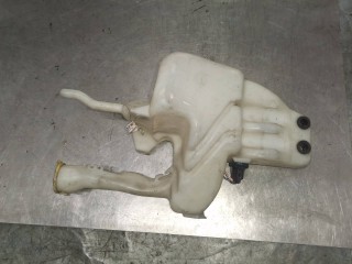 бачок омывателя Mitsubishi Carisma 1 поколение 1999, 1.8 л., бензин, 5МКПП, бронза, хетчбэк 5 дв.