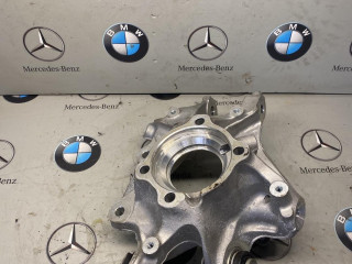 кулак поворотный левый BMW 2024, 2.0 л., бензин, 6871029