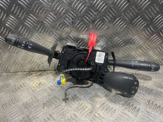 переключатель подрулевой (стрекоза) Dacia Duster 1 поколение 2013, 1.5 л., K9K 898, дизель, 6МКПП, внедорожник 5 дв., 8200792587