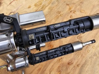 форсунка Alfa Romeo 2017, 2.0 л., бензин, АКПП, серый, полный привод, 04893630AA