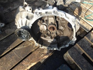 КПП механическая (МКПП) Volkswagen Golf 4 поколение 2004, 1.4 л., бензин, HYG