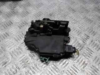 замок двери передней левой Volkswagen Golf 4 поколение 2001, 1.4 л., бензин, МКПП, универсал