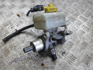 цилиндр тормозной главный Volkswagen Golf 4 поколение 2001, 1.4 л., бензин, МКПП, универсал