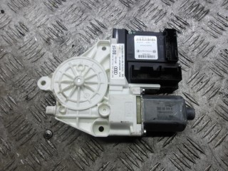 моторчик стеклоподъемника передний правый Audi A3 8P 2005, 8P0959801F