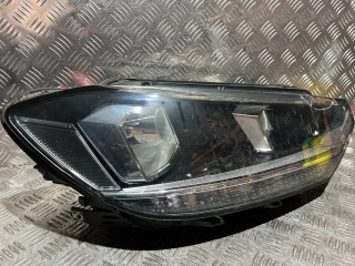 фара правая Volkswagen Touran 2 поколение 2016, 1.4 л., CZDA, бензин, АКПП, минивэн, 5TC941006A