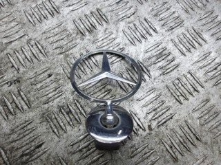 эмблема Mercedes-Benz CLK-Класс W208/A208 [рестайлинг] 1999, 3.2 л., бензин, АКПП, купе