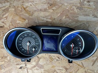 щиток приборов (приборная панель) Mercedes-Benz GLE W166 2018, 2.2 л., дизель, АКПП, черный, внедорожник 5 дв., правый руль, A1669006921