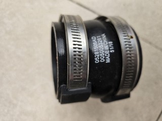 патрубок интеркулера Jeep 2021, 2.0 л., бензин, АКПП, серебристый, внедорожник 5 дв., полный привод, правый руль, 05281506AD