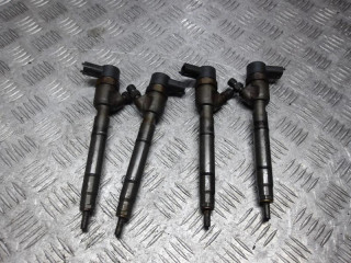 форсунка Hyundai Getz 1 поколение [рестайлинг] 2006, 1.5 л., дизель, 0445110256, 338002A400