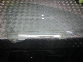стекло двери передней правой Hyundai Matrix 1 поколение 2004, 1.6 л., бензин, МКПП, хетчбэк 5 дв.