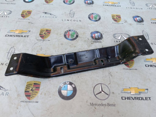 кронштейн (крепление) Porsche Macan 1 поколение [рестайлинг] 2020, 2.9 л., бензин, АКПП, 8R0825001C