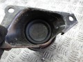 подушка крепления двигателя Volkswagen Transporter T5 2008, 1.9 л., дизель, МКПП, микроавтобус, 7H0199256F - фото №3