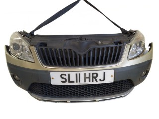передняя часть (ноускат) Skoda Roomster 1 поколение [рестайлинг] 2011, 1.6 л., TD, дизель, МКПП, передний привод