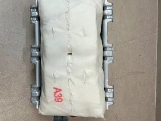 подушка безопасности пассажира Toyota 2022, 2.8 л., 1GD-FTV, дизель, АКПП, красный, пикап, полный привод, правый руль, TG14B02001