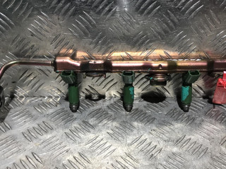 форсунка Toyota Avensis 2 поколение (T250) 2004, 1.8 л., 1ZZ-FE, бензин, 5МКПП, хетчбэк 5 дв., 2325022040