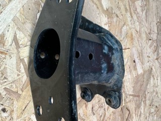 Крепление бампера заднего Lexus NX 1 поколение [рестайлинг] 2020, 2.5 л., гибрид, красный, полный привод, правый руль, 5201678010