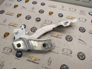 петля капота правая Alfa Romeo Giulia 2 поколение 2018, 2.0 л., задний привод