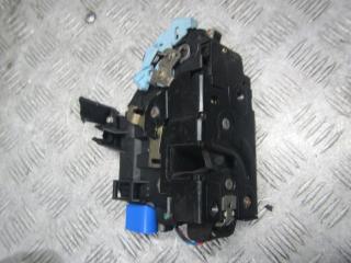 замок двери передней правой Volkswagen Touareg 1 поколение [рестайлинг] 2008, 3.0 л., дизель, АКПП, внедорожник 5 дв., 3D1837016