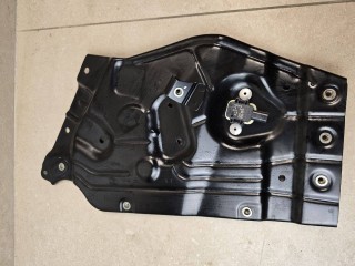 кронштейн (крепление) Maserati Levante 1 поколение 2017, 3.0 л., бензин, АКПП, белый, внедорожник 5 дв., полный привод, 51943478