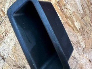 ручка крышки багажника Maserati Levante 1 поколение 2017, 3.0 л., A630HP, дизель, АКПП, blue, внедорожник 5 дв., полный привод, правый руль, 67008000