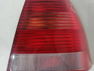 фонарь задний правый Volkswagen Bora 1 поколение 2000, 1.6 л., бензин, 5МКПП, золото, седан