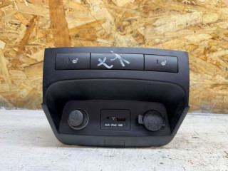 кнопка обогрева сидений Kia Sorento 2 поколение 2010, 621W05010, 933002P020, 961202P000, 847302P000