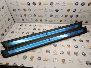 накладка на порог внутренняя BMW 4 серия G22/G23 2022, 3.0 л., бензин, c4f, кабриолет, полный привод, 8077317