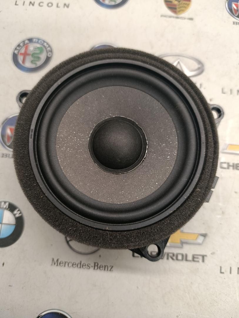 динамик двери BMW 4 серия G22/G23 2022, 3.0 л., бензин, c4f, кабриолет, полный привод, 2622546 - фото №1
