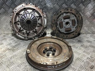 комплект сцепления Peugeot 207 1 поколение [рестайлинг] 2010, 1.6 л., 9HC (DV6C), дизель, 5МКПП, хетчбэк 3 дв.